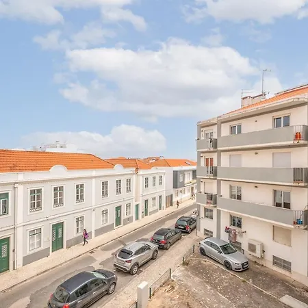 Guestready - A Sunny In S. Martinho Do Porto